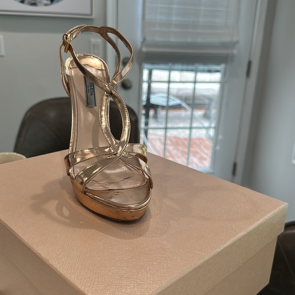 Rose gold Prada capretto lame cipria platform size 40 - Picture 2 of 3